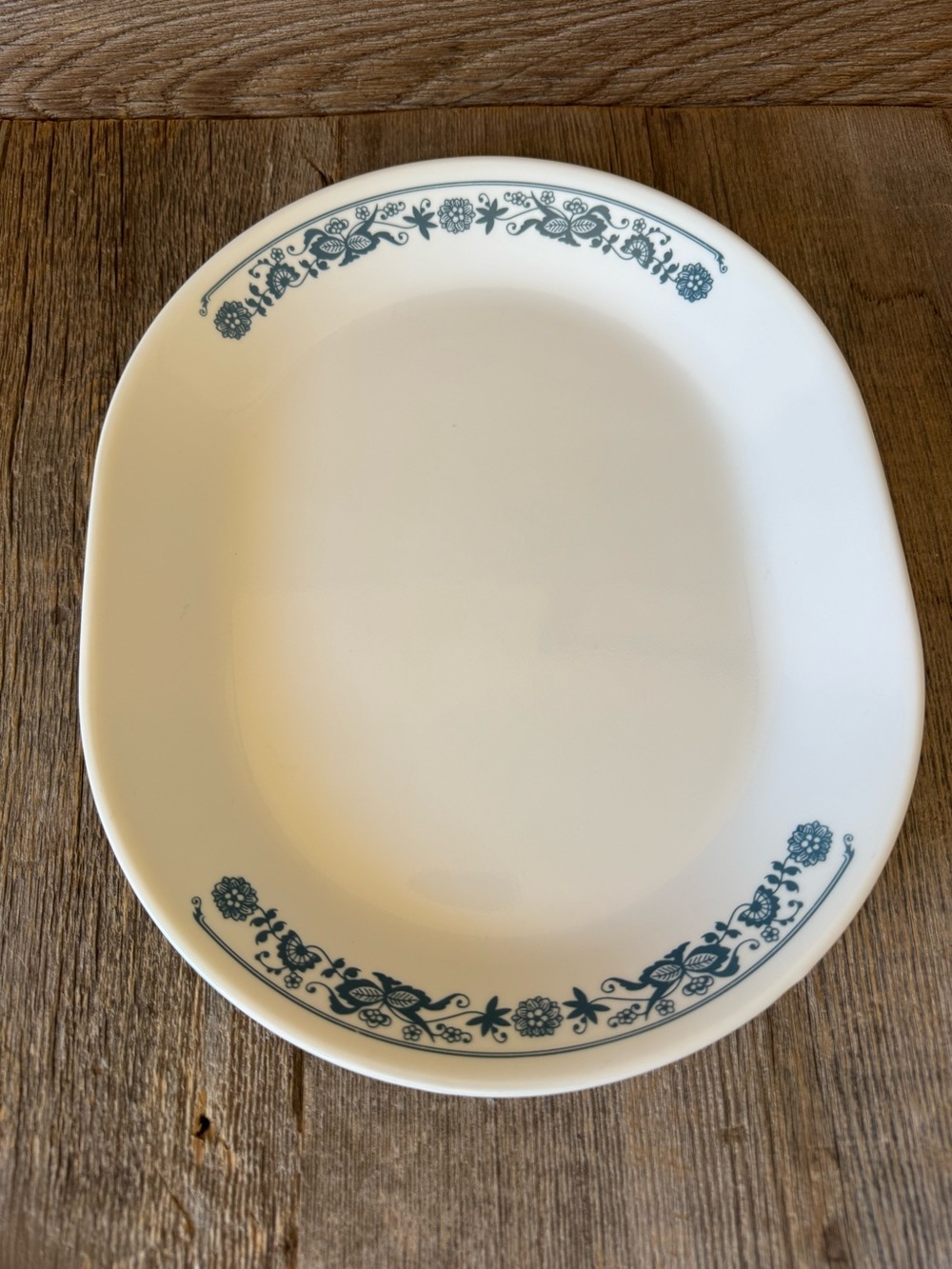 Vintage Corelle oval serving platter in the "Old Town Blue" pattern.